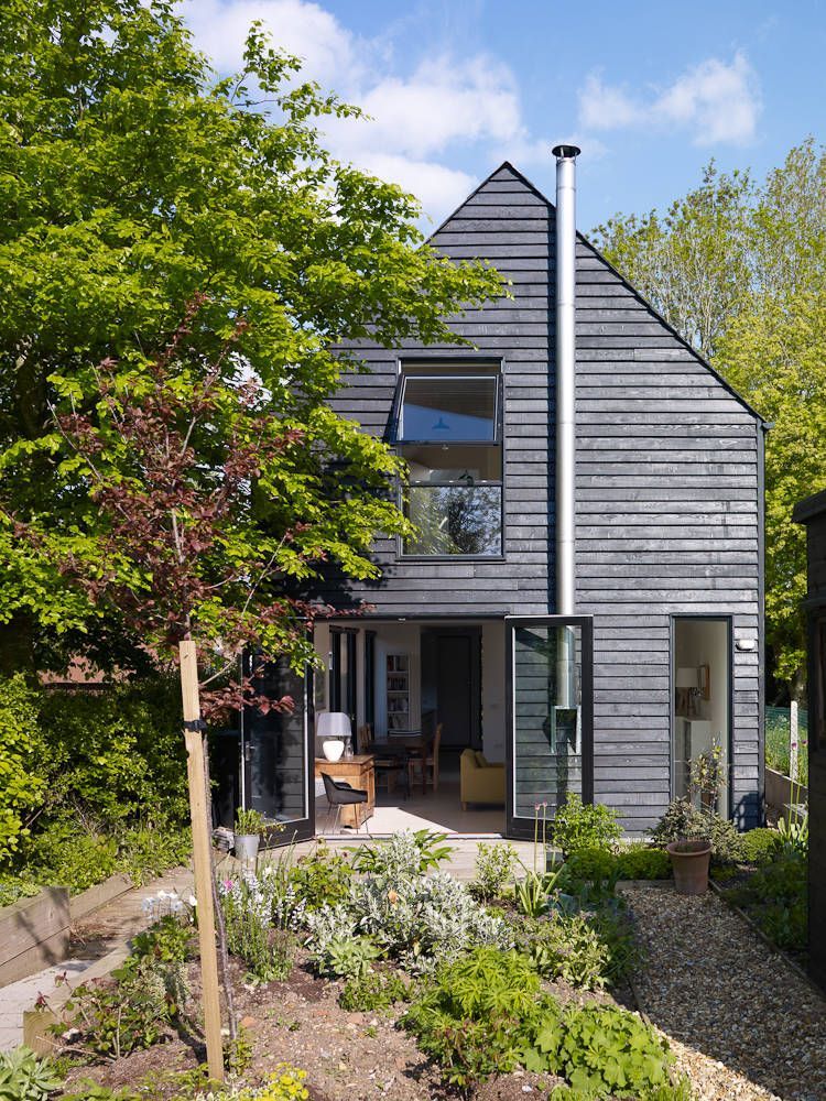 Flue vs Chimney: What's the Difference? (Plain Guide)